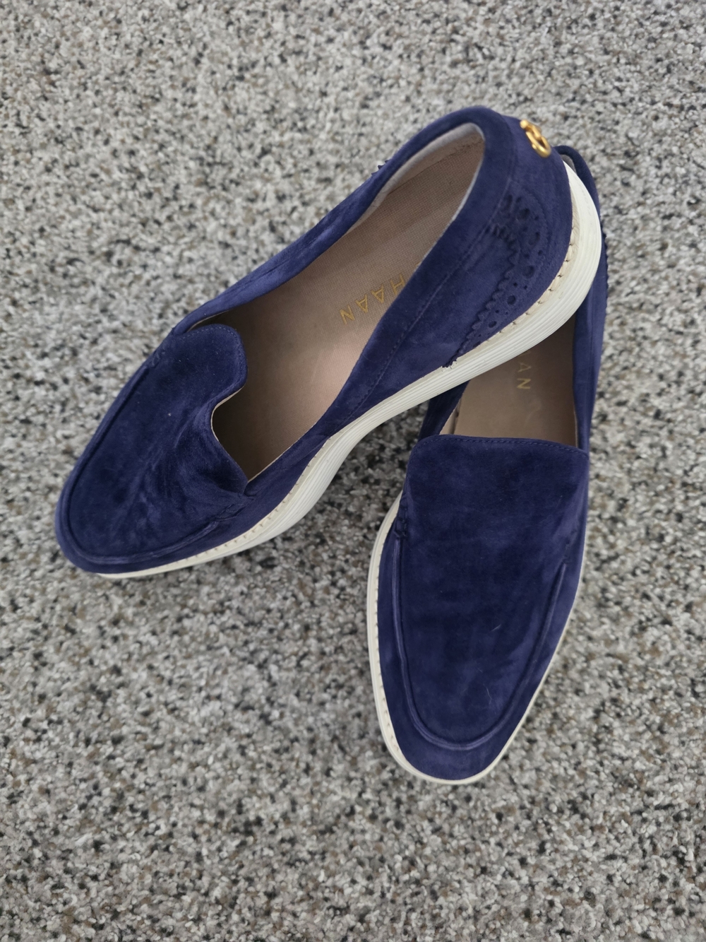 Classic Navy Suede Platform Loafers - Women's Slip-On Flats COLE HAAN Sz 9 - Picture 3 of 11